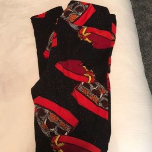 Lularoe OS valentines leggings